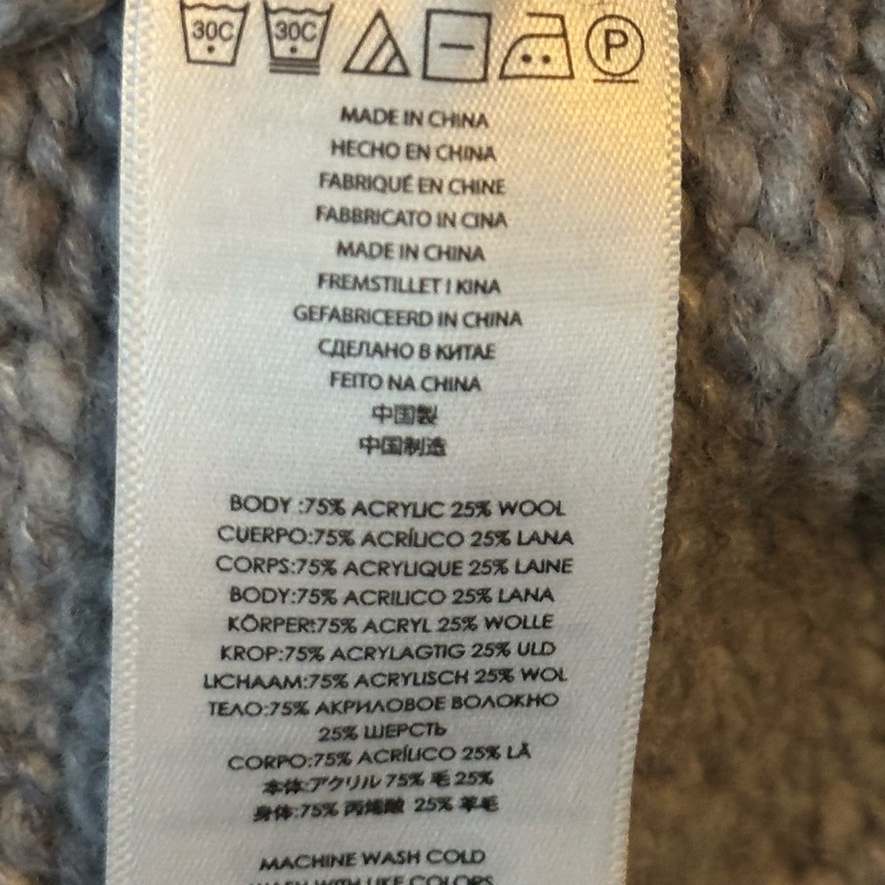 Michael Kors Gray Wool blend Poncho with Detachable Faux Fur Collar - Picture 7 of 7